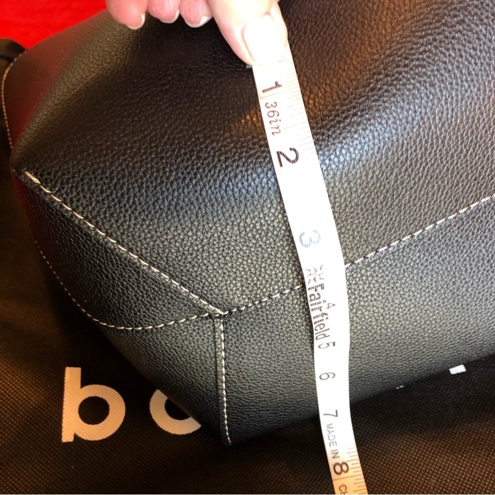 BORSETTA - Cholet Napa leather bucket bag. NW/OT! Internal phone slot. BEAUTIFUL - Picture 15 of 16